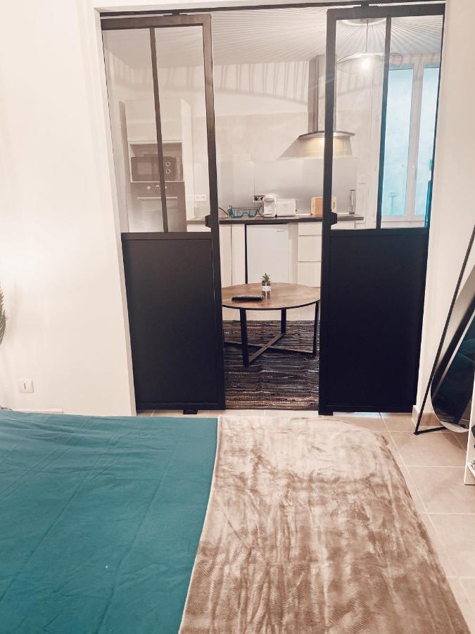 L'Atelier, Appartement Renove A 100 Metres Du Canal Sete Luaran gambar