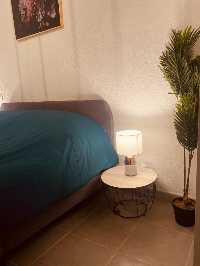L'Atelier, Appartement Renove A 100 Metres Du Canal Sete Luaran gambar