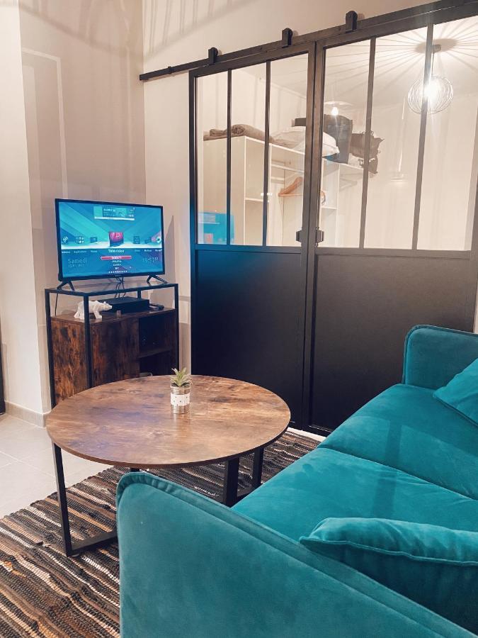 L'Atelier, Appartement Renove A 100 Metres Du Canal Sete Luaran gambar