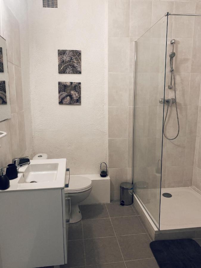 L'Atelier, Appartement Renove A 100 Metres Du Canal Sete Luaran gambar